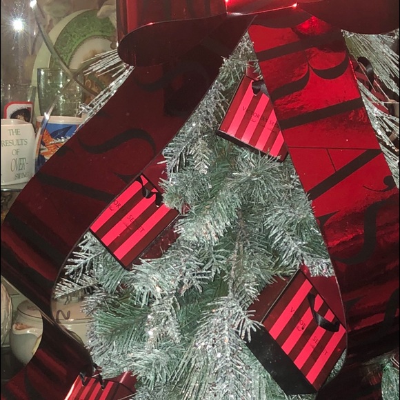 Victoria Secret Christmas Tree , Store Display, - Picture 2 of 8